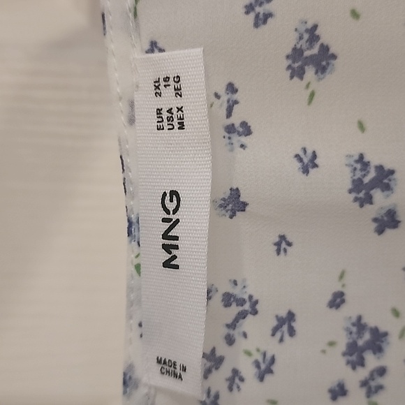 Mango outlet Printed puff sleeve blouse - Picture 2 of 9